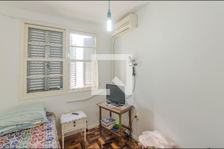 Quarto 1 de apartamento à venda com 3 quartos, 60m² em Medianeira, Porto Alegre