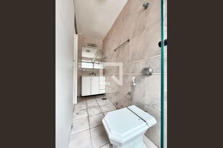 Banheiro de apartamento à venda com 4 quartos, 160m² em Santo Antônio, Belo Horizonte