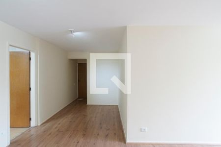 Sala de apartamento à venda com 3 quartos, 68m² em Vila Madalena, São Paulo