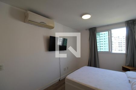 Suíte 1 de apartamento para alugar com 2 quartos, 74m² em Barra da Tijuca, Rio de Janeiro