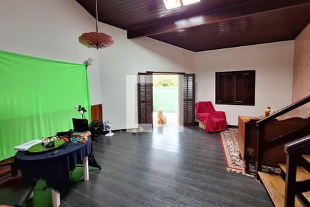 Sala de casa à venda com 4 quartos, 200m² em Pendotiba, Niterói