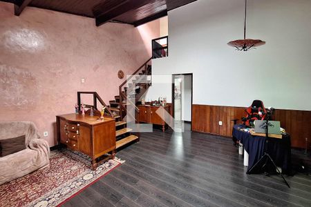 Sala de casa à venda com 4 quartos, 200m² em Pendotiba, Niterói