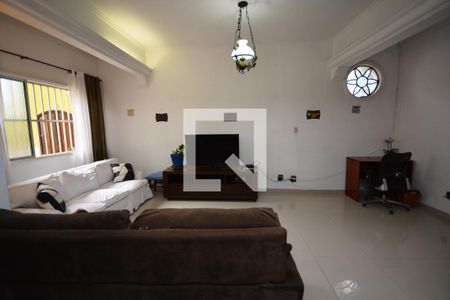 Sala de casa para alugar com 4 quartos, 250m² em Jardim Luanda, São Paulo