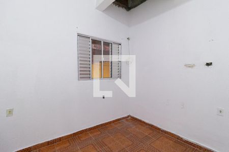 Sala/Quarto de casa para alugar com 1 quarto, 32m² em Vila Teresa, Carapicuíba