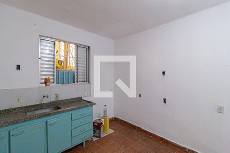 Cozinha e área de serviço de casa para alugar com 1 quarto, 32m² em Vila Teresa, Carapicuíba