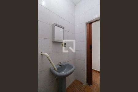 Banheiro de casa para alugar com 1 quarto, 32m² em Vila Teresa, Carapicuíba