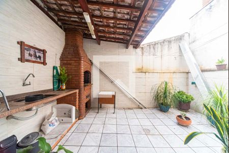 Casa à venda com 380m², 3 quartos e 6 vagas Casa à venda com 380m², 3 quartos e 6 vagasQuintal e Área Gourmet