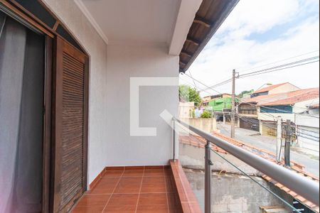 Casa à venda com 380m², 3 quartos e 6 vagas Casa à venda com 380m², 3 quartos e 6 vagasVaranda do Quarto 1