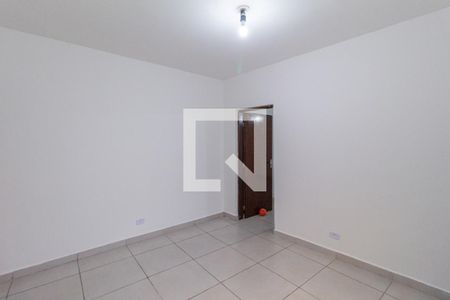 Quarto de casa para alugar com 1 quarto, 80m² em São Pedro, Osasco