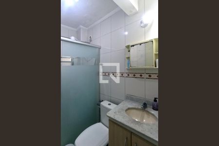 Banheiro de apartamento para alugar com 1 quarto, 56m² em Ponta da Praia, Santos