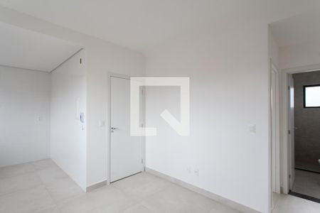 Sala 1 de apartamento à venda com 3 quartos, 115m² em Planalto, Belo Horizonte