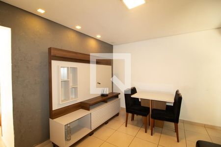 Sala de casa para alugar com 3 quartos, 70m² em Socorro, São Paulo