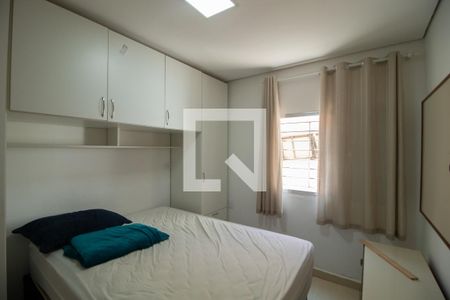 Quarto 1 de casa para alugar com 3 quartos, 70m² em Socorro, São Paulo