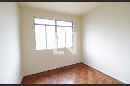 Quarto 2 de apartamento para alugar com 2 quartos, 80m² em Cacuia, Rio de Janeiro