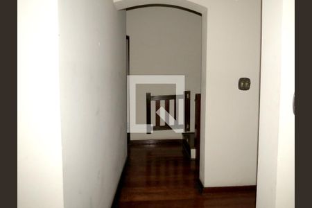 Sala - Corredor de casa à venda com 4 quartos, 302m² em Vila Palmeiras, São Paulo