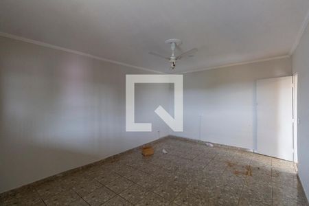 Suíte de casa para alugar com 3 quartos, 200m² em Jardim Fernandes, São Paulo