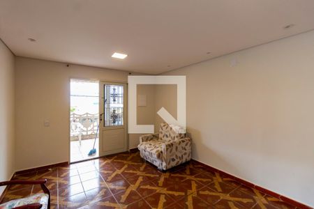 Sala de casa à venda com 3 quartos, 200m² em Jardim Fernandes, São Paulo