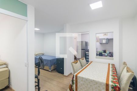 Sala de apartamento à venda com 2 quartos, 42m² em Casa Branca, Santo André