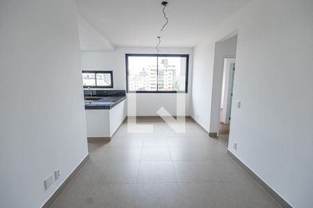 Sala de apartamento à venda com 2 quartos, 68m² em Padre Eustáquio, Belo Horizonte