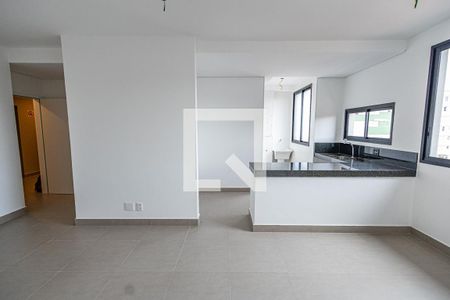 Sala de apartamento à venda com 2 quartos, 68m² em Padre Eustáquio, Belo Horizonte