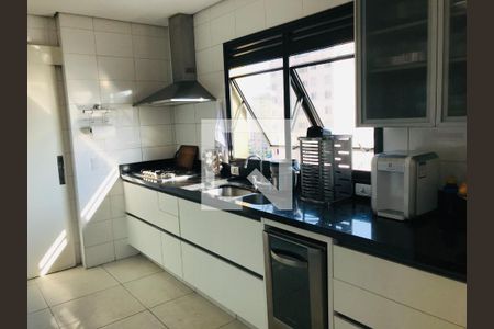 Apartamento à venda com 3 quartos, 270m² em Indianópolis, São Paulo
