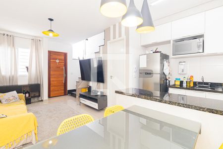 Sala de casa de condomínio para alugar com 2 quartos, 60m² em Vila Nova Mazzei, São Paulo