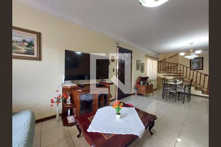 Sala de casa à venda com 4 quartos, 249m² em Jardim Umuarama, São Paulo