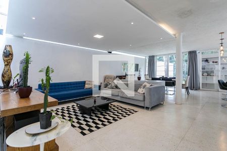 Casa de condomínio para alugar com 252m², 2 quartos e 2 vagasSala de TV
