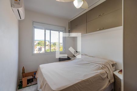 Quarto 1 de apartamento à venda com 2 quartos, 56m² em Medianeira, Porto Alegre