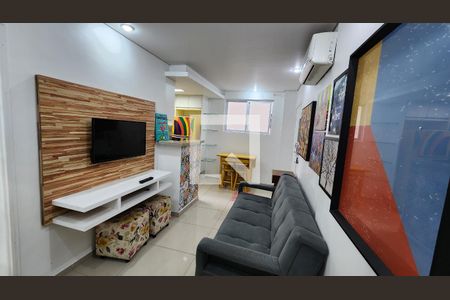 Sala de apartamento para alugar com 1 quarto, 45m² em Gonzaga, Santos