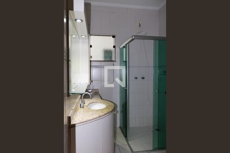 Casa à venda com 210m², 3 quartos e 6 vagas Casa à venda com 210m², 3 quartos e 6 vagasBanheiro da Suíte 2