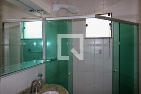 Casa à venda com 210m², 3 quartos e 6 vagas Casa à venda com 210m², 3 quartos e 6 vagasBanheiro da Suíte 3