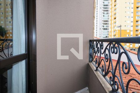 Casa à venda com 210m², 3 quartos e 6 vagas Casa à venda com 210m², 3 quartos e 6 vagasVaranda da Suíte 3