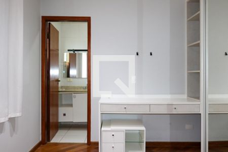 Casa à venda com 210m², 3 quartos e 6 vagas Casa à venda com 210m², 3 quartos e 6 vagasSuíte 1