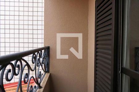 Casa à venda com 210m², 3 quartos e 6 vagas Casa à venda com 210m², 3 quartos e 6 vagasVaranda da Suíte 3