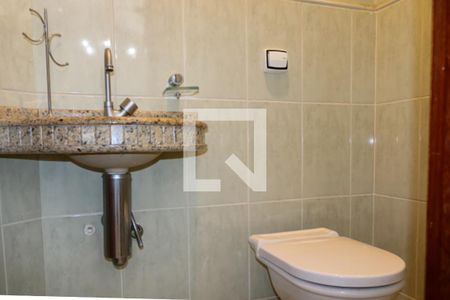 Casa à venda com 210m², 3 quartos e 6 vagas Casa à venda com 210m², 3 quartos e 6 vagasLavabo