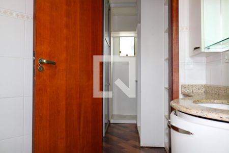 Casa à venda com 210m², 3 quartos e 6 vagas Casa à venda com 210m², 3 quartos e 6 vagasBanheiro da Suíte 3