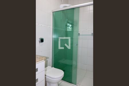 Casa à venda com 210m², 3 quartos e 6 vagas Casa à venda com 210m², 3 quartos e 6 vagasBanheiro da Suíte 1