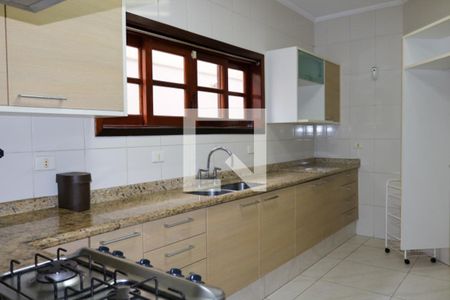 Casa à venda com 210m², 3 quartos e 6 vagas Casa à venda com 210m², 3 quartos e 6 vagasCozinha