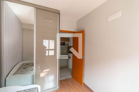 Quarto 1 de apartamento à venda com 2 quartos, 58m² em Santo Antônio, Belo Horizonte
