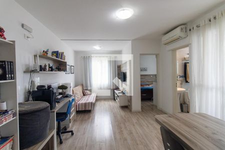 Sala  de apartamento para alugar com 1 quarto, 45m² em Cristo Rei, Curitiba