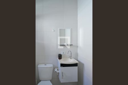 Banheiro de kitnet/studio para alugar com 1 quarto, 18m² em Vila Maria, São Paulo