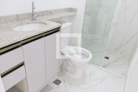 Banheiro de apartamento para alugar com 1 quarto, 25m² em Bonfim, Osasco