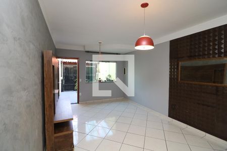 Casa para alugar com 100m², 2 quartos e 1 vagaSala