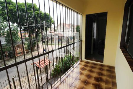Sacada da sala 1 de casa à venda com 4 quartos, 209m² em Nonoai, Porto Alegre