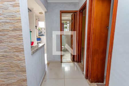 Corredor  de apartamento para alugar com 2 quartos, 46m² em Campanário, Diadema