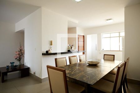 Apartamento à venda com 3 quartos, 110m² em Centro, Belo Horizonte