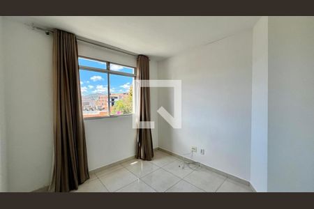 quarto de apartamento à venda com 2 quartos, 46m² em Sagrada Família, Belo Horizonte