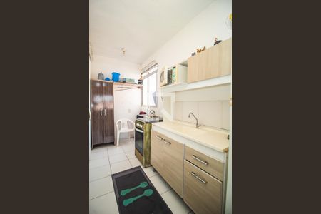 Cozinha de apartamento à venda com 2 quartos, 44m² em Hípica, Porto Alegre