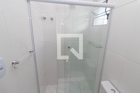 Banheiro de apartamento para alugar com 1 quarto, 30m² em Vila Esperança, São Paulo